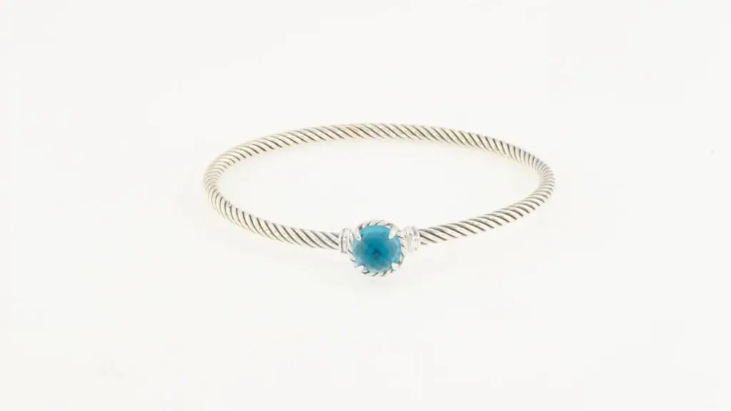 Embrace Fortune: The Alluring Evil Eye Bracelet 11