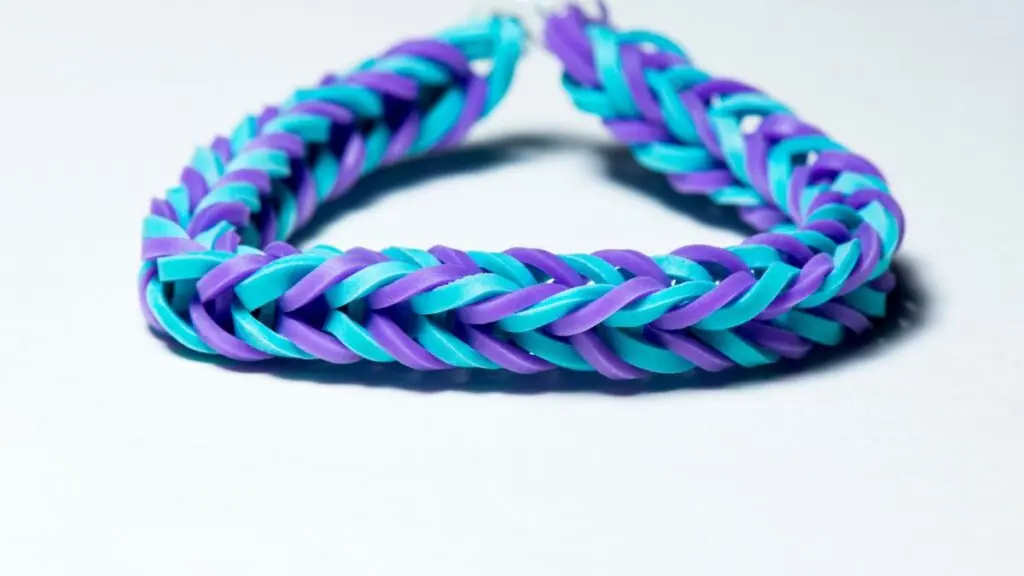 Rubber Band Bracelet: 5 ways to look Massive and good